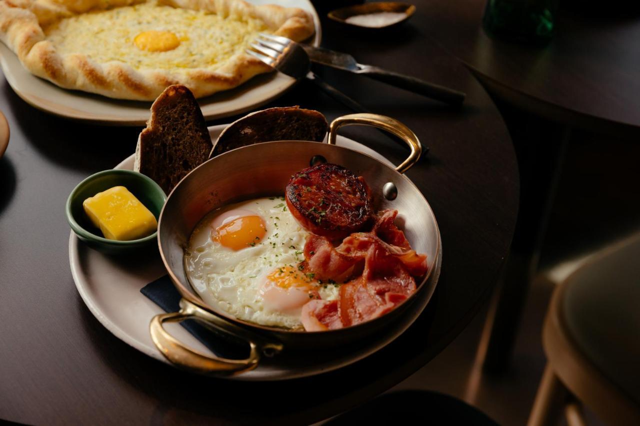 מלון Qt אוקלנד מראה חיצוני תמונה A traditional English breakfast