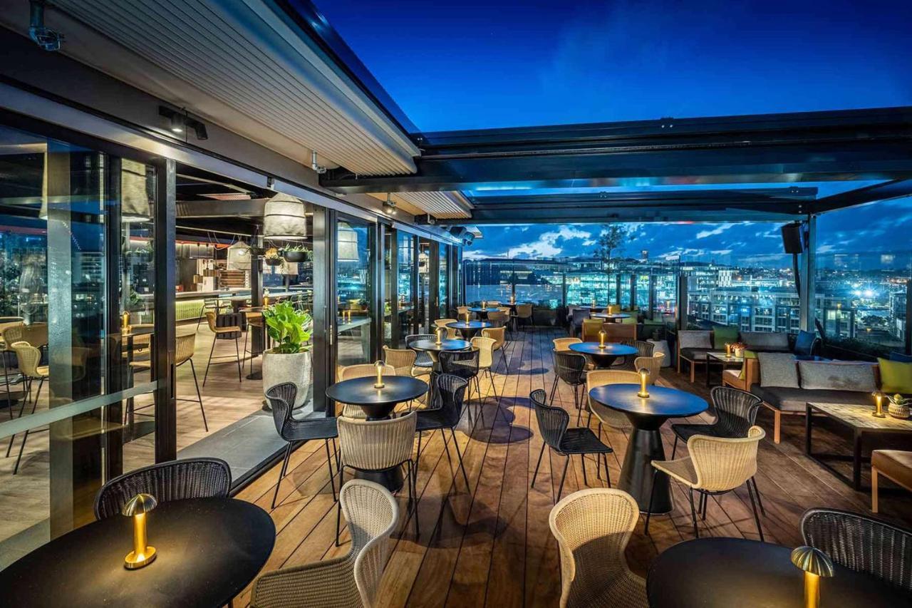 מלון Qt אוקלנד מראה חיצוני תמונה The rooftop bar at the hotel