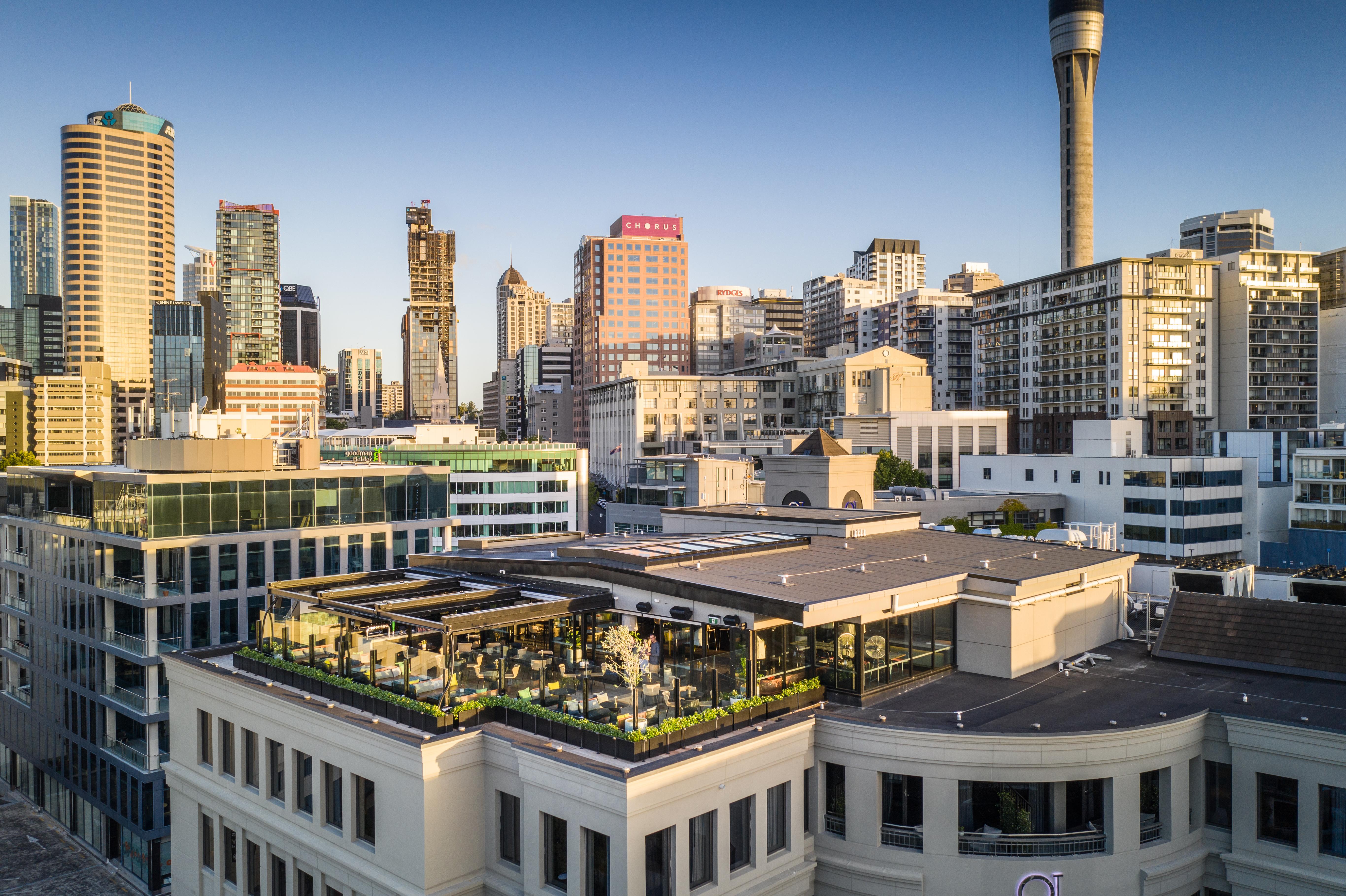 מלון Qt אוקלנד מראה חיצוני תמונה The rooftop bar at the Standard